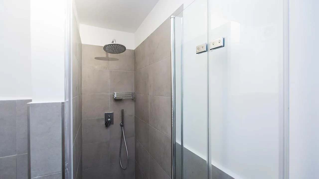 Rental In Rome Argentina Studio Appartement